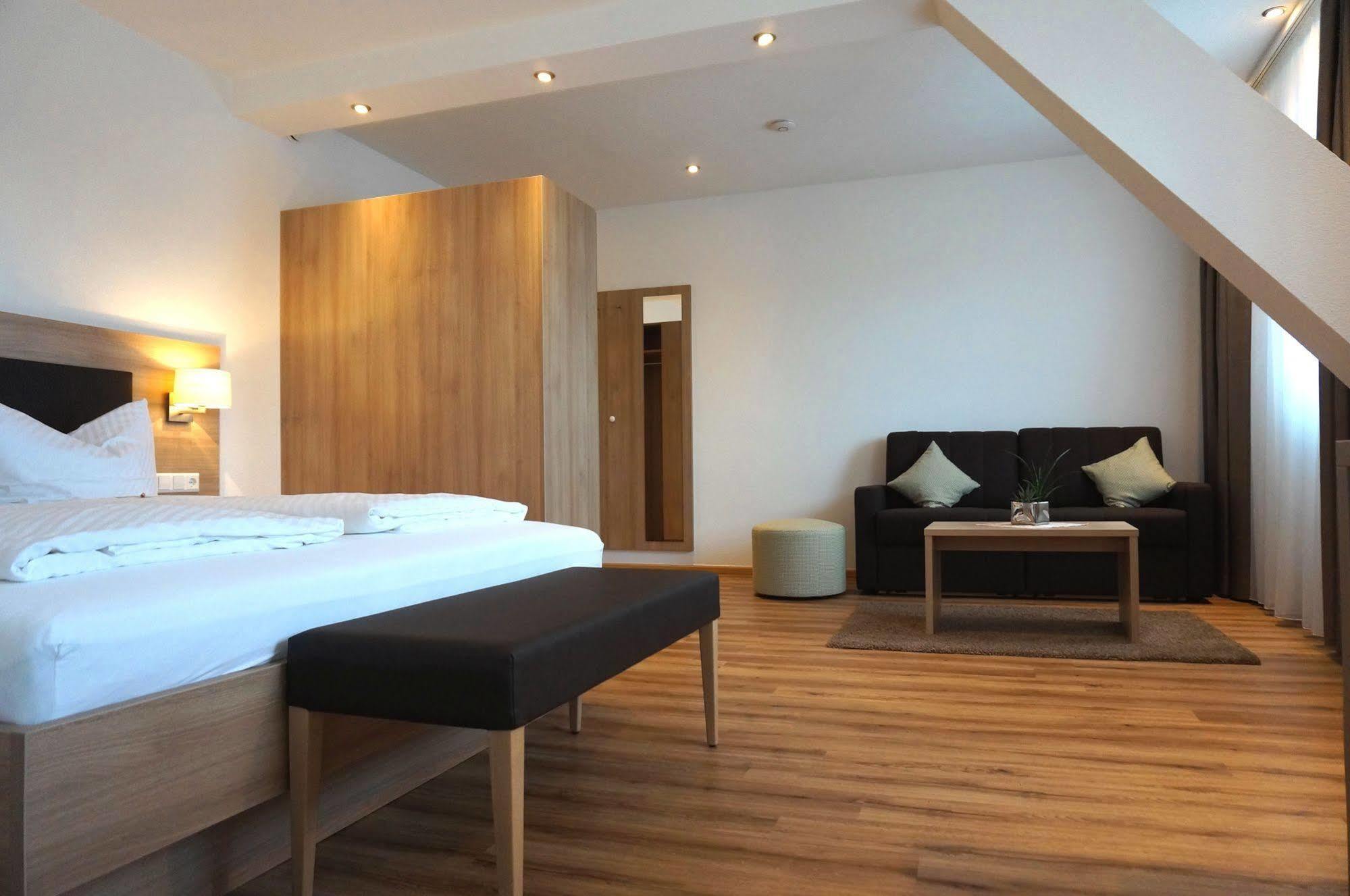 Flair Hotel Gruener Baum Donaueschingen Exterior foto